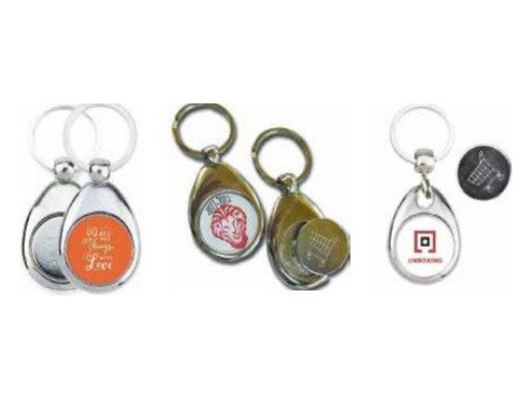 Llavero metálico moneda-carro personalizado con logo de empresa