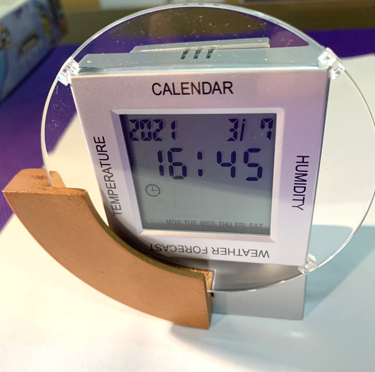 Reloj y Estacion metereologica de sobremesa de diseño